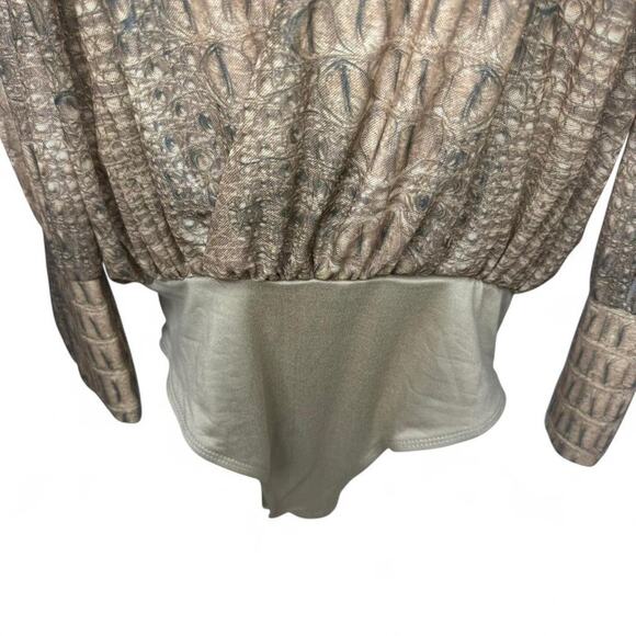 Women’s Brown Crocodile Print Bodysuit Blouse Tan Textured Long Sleeve Top (L) - Picture 5 of 6